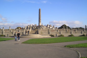 Vigelandpark mit Blick auf Monolitt
