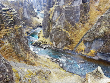 Fjadraglufur Canyon auf dem Weg von Vik zum Vatnajökull National Park - Exklusive Islandsrundreise von My own Travel ©My own Travel