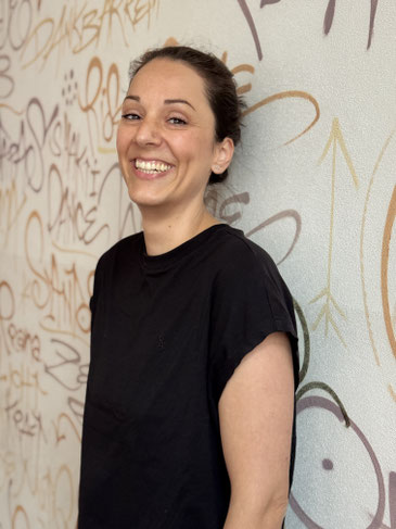 Julia Singh Yoga Leverkusen