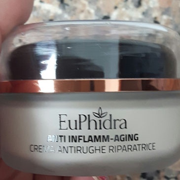 crema antirughe riparatrice per pelli fragili e molto secche