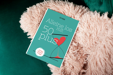 Alleine los mit 50 plus - Buch über eine berufliche Auszeit als Frau mit 50 plus allein in Portugal von Autorin Grit Bloß
