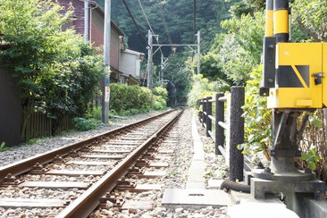 江ノ電の線路。いいですね～こーゆーの