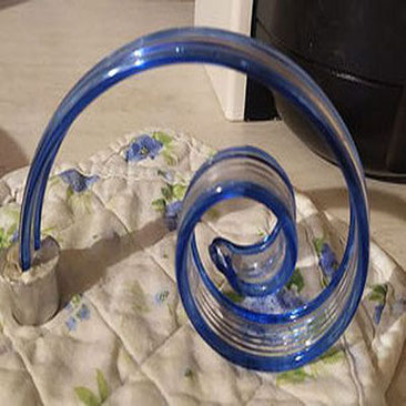 Pastorali e ricci trasparenti e blu in vetro di Murano lavorati a mano, ricambi autentici per lampadari veneziani.