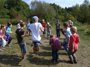 Bolaspiel: auf den Spuren wilder Mustangs