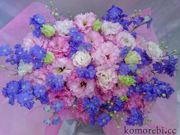 ７月のフラワーアレンジ　￥4000