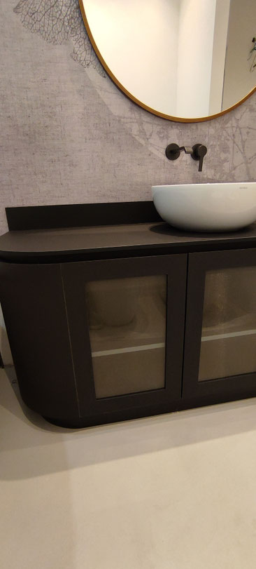 Bagni in resina Milano e provincia, Costo e preventivo bagni in resina, resinare un bagno piastrellato, resina epossidica per bagni, rivestimenti in resina bagni, arredi resina bagni, resina bagno doccia, resina decorativa bagno.bagni in resina moderni,re