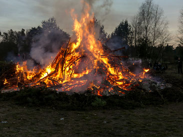 Auch Zühlsdorf kann Osterfeuer!