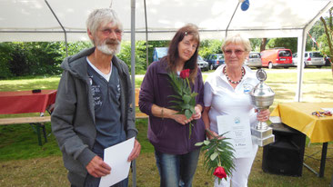 v. li. n. re. Werner u. Doris Berger, Waltraud Brülke, es fehlen Helga u. Siegfried Janz