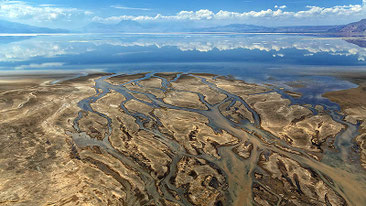 Immagine aerea del delta del Southern Ewaso Ng'iro River nel Lago Natron