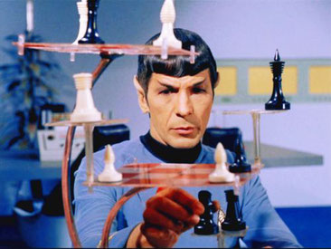 Spock jugant a l'escacs tridimensional