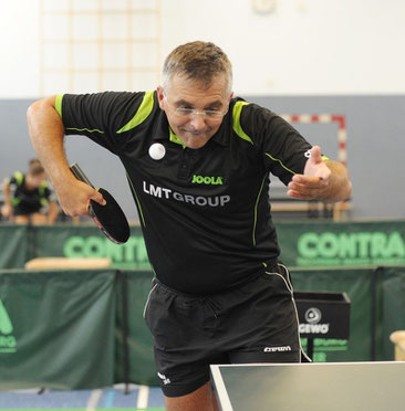 Spieler-Trainer Mirsad Fazlic präsentierte sich am jüngsten Spieltag in einer guten Verfassung und sammelte sowohl für die Regional-Auswahl als auch für die Verbandsliga-Herren des TSV Schwarzenbek fleißig Zählbares.