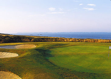 Golfplatz Bluegreen Plomeur Océan mit Blick auf das Meer