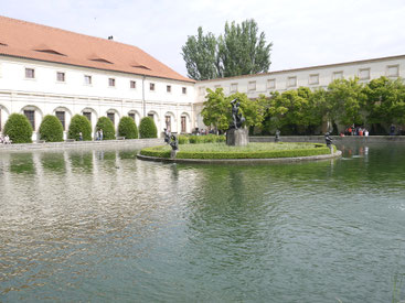 Parken i Wallensteinska palatset