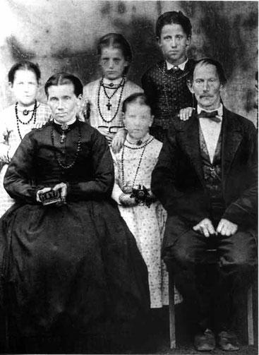 Familie Johann Michael Schmid (Foto: J. J. Schäfer, 1877)