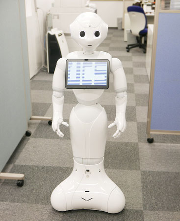 ソフトバンクロボティクス社が提供するヒト型ロボット「pepper」