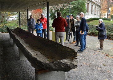 150 Jahre Museum Schwab. Einbaum von 1911.