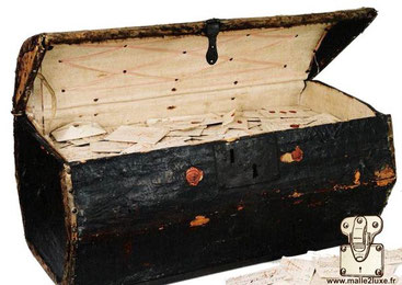 Naissance Des Coffres Bois Anciens Et Malles Bombees Malle2luxe