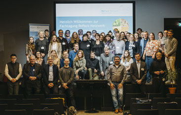 Das RePack-Netzwerk auf der Fachtagung „Reduce, Reuse, Recycle – Lebensmittel nachhaltig verpacken“ am 11. November 2025, Foto: Offenblende / Kerstin Vihman