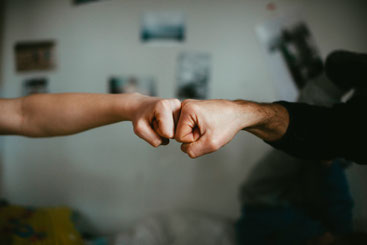 Kung Fu, Kampfsport, Kampfkunst, Wing Chun Kung Fu, Selbstverteidigung: Kampfkunstschmiede Zürich Oerlikon. Selbstverteidigungskurs für Männer und Frauen. 