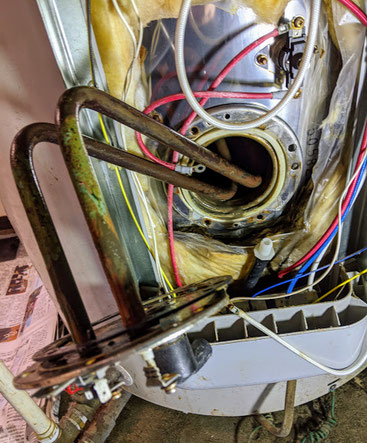 三菱丸形電気温水器ヒーター交換 - 三共工事㈱ 三菱丸形電気温水器ヒーター交換 - 三共工事㈱
