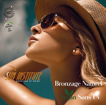 Femme bronzée prenant la pose au soleil