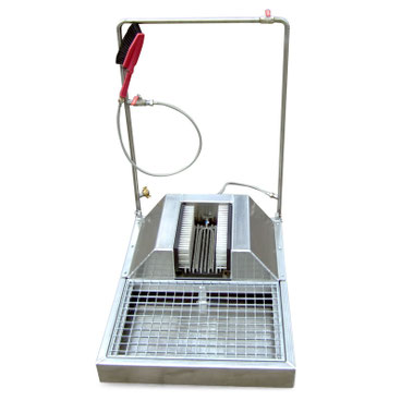 Boot washer with draining basin