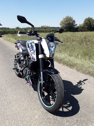 KTM Duke 125