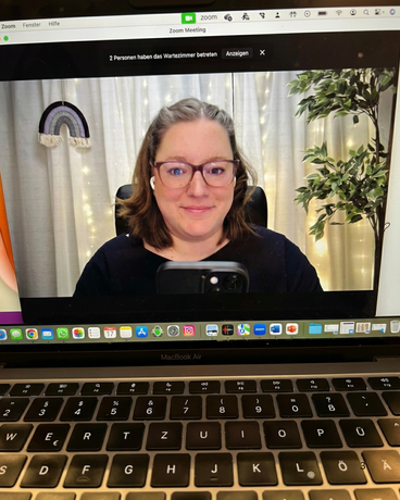 KinderCoach Denise Piecha im Online-Kindercoaching für hochsensible Kinder