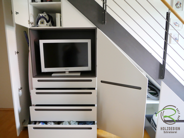 Treppenunterschrank - Schreinerei - Holzdesign Rapp Geisingen