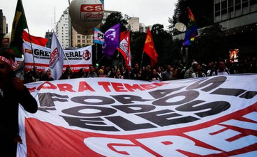 Generalstrejkedemo mod Temer-regeringen i Rio