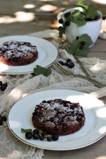 schwarzer Johannisbeerkuchen