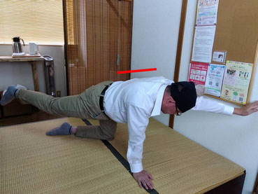 背筋をきたえる