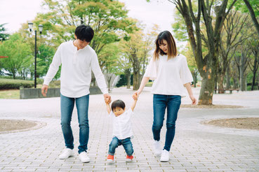 赤ちゃんが靴を履くのはいつから？