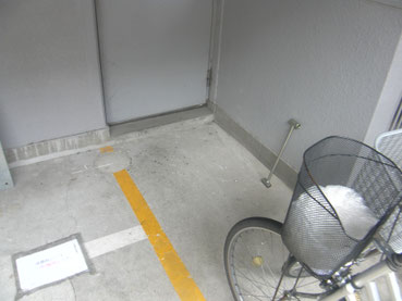 スロープ新設工事：工事前