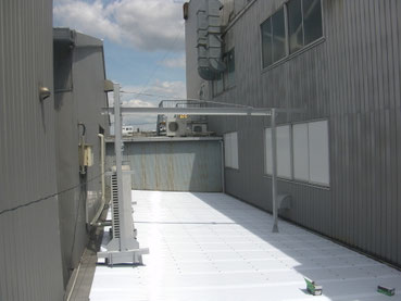 室外機据付用レール架台：工事後