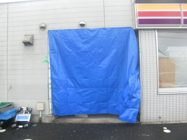 コンビニ壁下地鉄骨：工事前