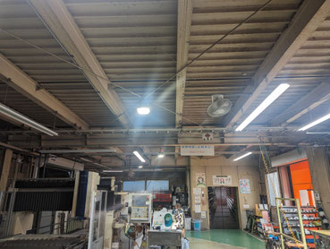 工場内天井鉄部塗装：工事前