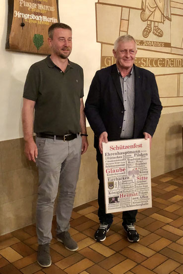 Neuer Hauptmann Michael Klein (l.) und alter Hauptmann Marcus Plugge (r.)