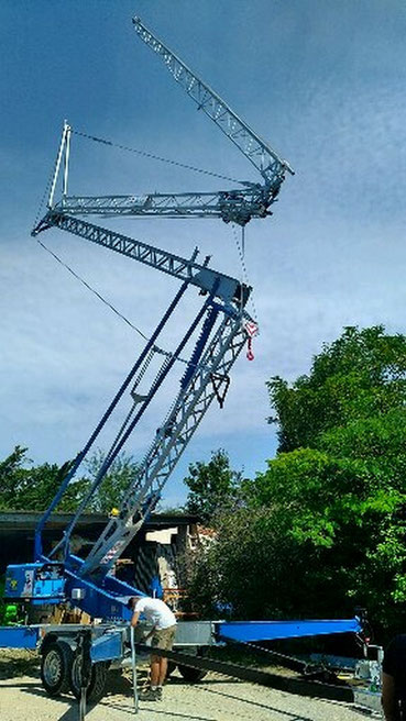 Montage de la grue de l'entreprise Tempérault Bruno