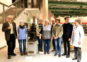 (Foto privat) von links: Hermann Petri, Erika Denninger, Birgit Rose, Barbara Hofzumahaus, Hans-Georg Plott, Edda Koch, Adrian Krug, Elisabeth Vietzke