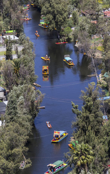 Die schwimmenden Gärten von Xochimilco sind heute eine Touristenattraktion.