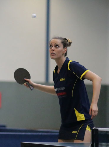 Schwarzenbeks Zweitliga-Ass Polina Trifonova triumphierte in der Sporthalle Buschkoppel 1 im Einzel über Tostedts Caroline Hajok.