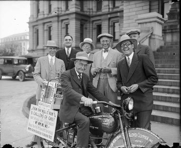 Billy Adams, Governatore dello Stato del Colorado (USA) dal 1927 fino al 1933, su Harley-Davidson Motorcycle Fest
