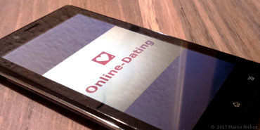 Online-Dating Apps sind sehr beliebt. Aber das Online-Dating wird auch immer frustrierender.