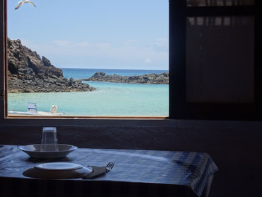 Restaurant mit Lagunen-Aussicht auf Los Lobos