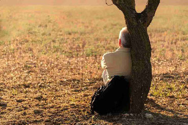 nostalgia depresso depressa dormire insonnia sensazione paurosa pensieri ricorrenti angoscia svegliarsi spavento trauma traumi passato 