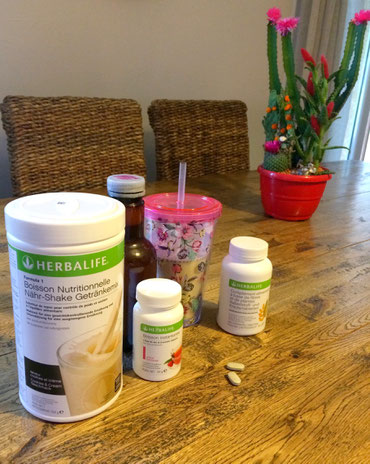 CHICWITHCURVES BLOG MODE MARSEILLE GRANDE TAILLE PLUS SIZE RONDE CURE HERBALIFE