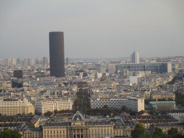 Tour Montparnasse (2° grattacielo più alto a Parigi  - 56 piani e 196 m. )