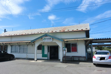 吹浦駅(2023年)