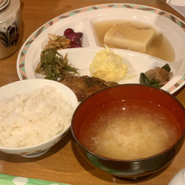 根石岳山荘の夕食